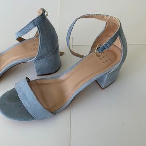 Light blue faux suede heels